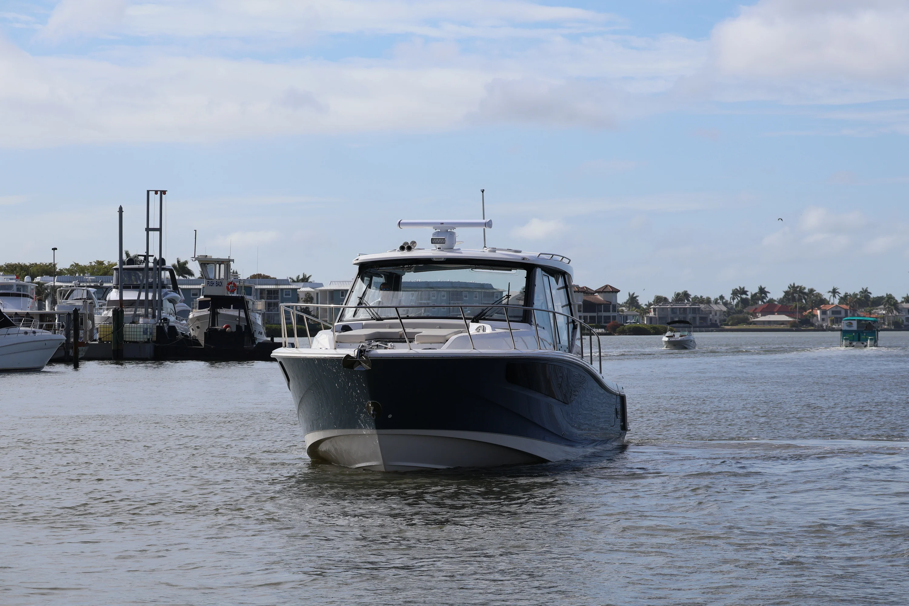 2026 Boston Whaler 405 Conquest Image Thumbnail #2