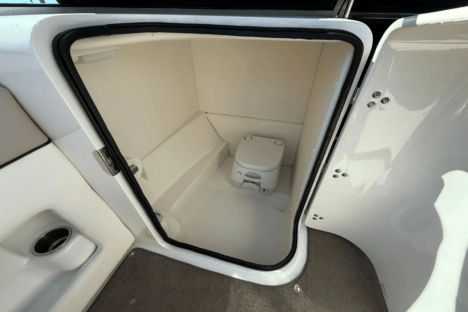 2011 Sea Ray 240 SUNDECK Image Thumbnail #22