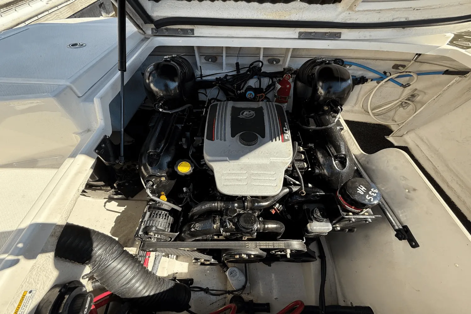 2011 Sea Ray 240 SUNDECK Image Thumbnail #5