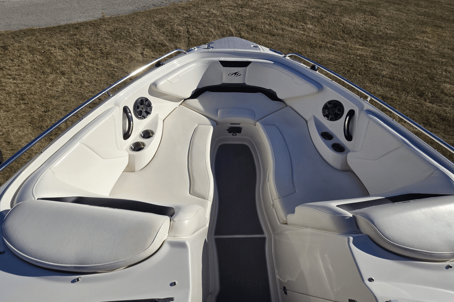 2013 Monterey 264 FS Image Thumbnail #6
