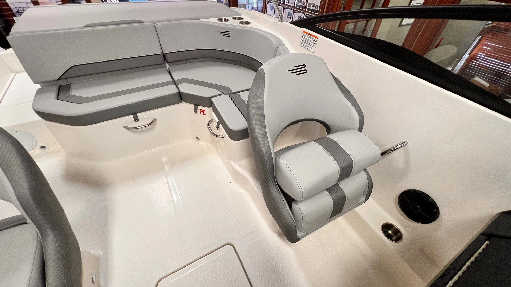 2025 Bayliner V20I Image Thumbnail #18