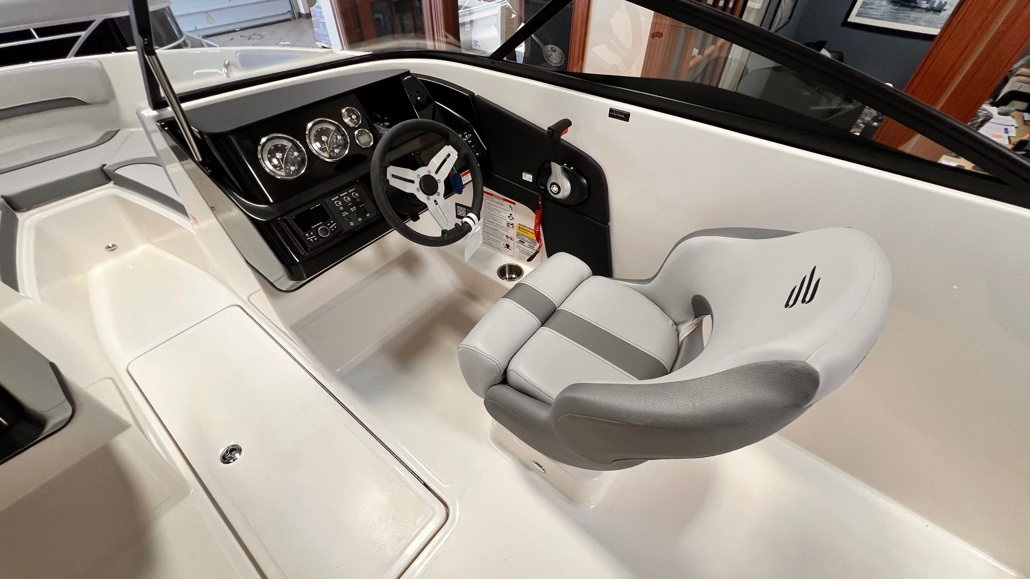 2025 Bayliner V20I Image Thumbnail #10