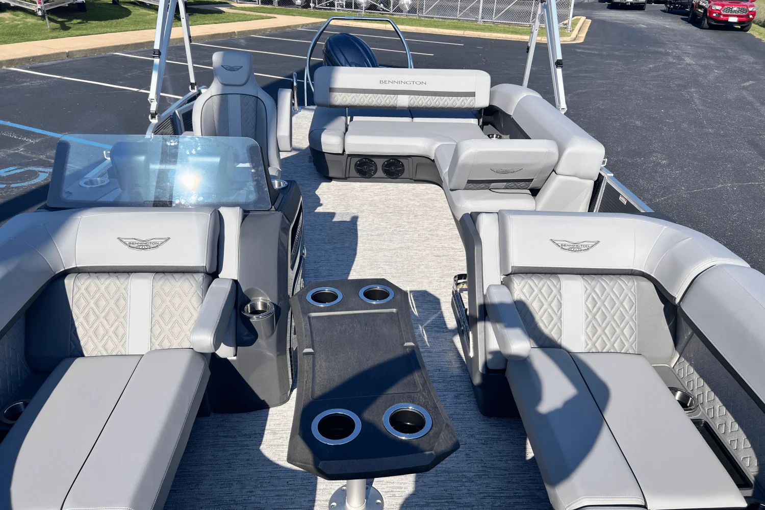 2025 Bennington 22MSB Image Thumbnail #13