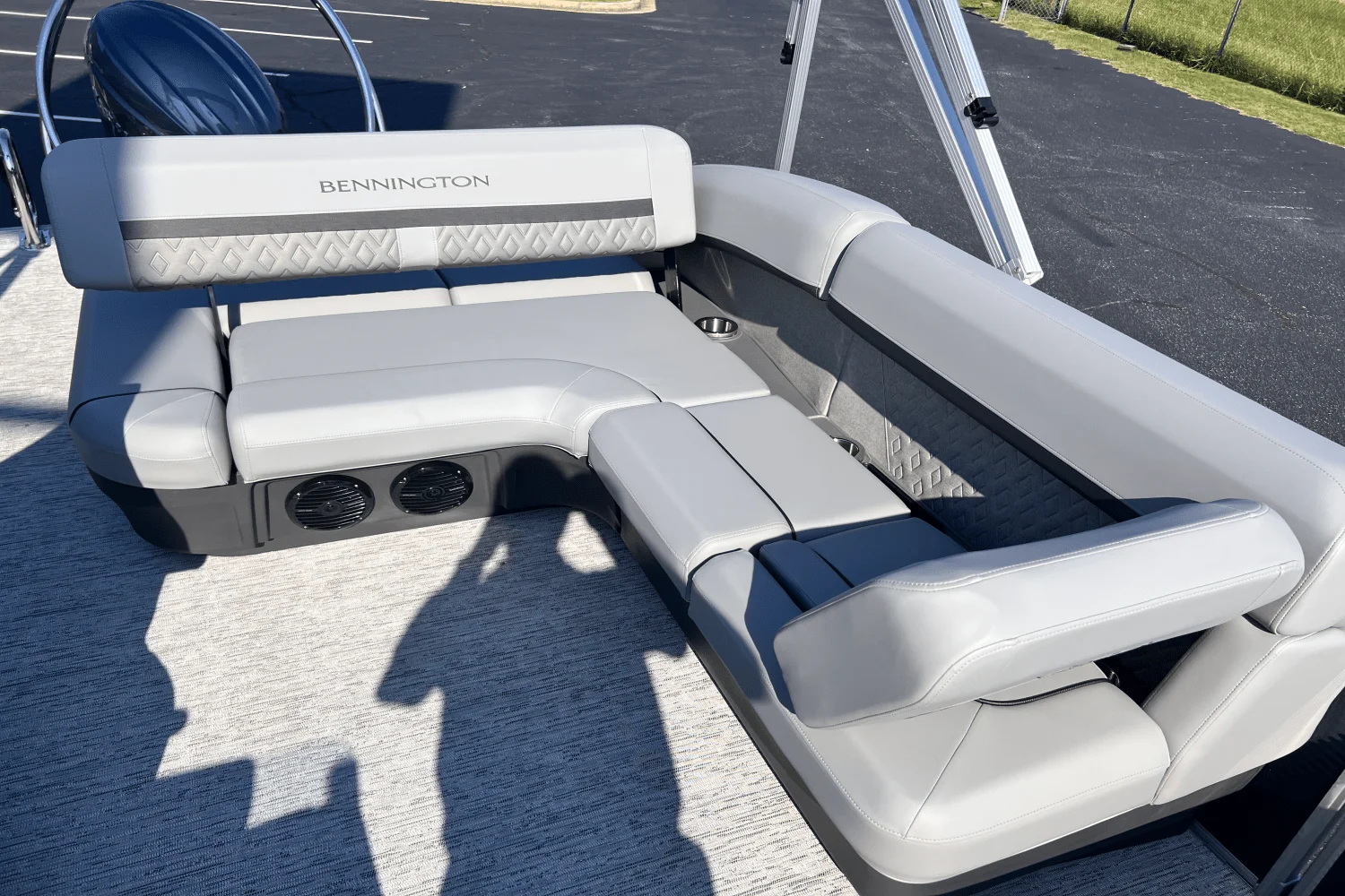 2025 Bennington 22MSB Image Thumbnail #14