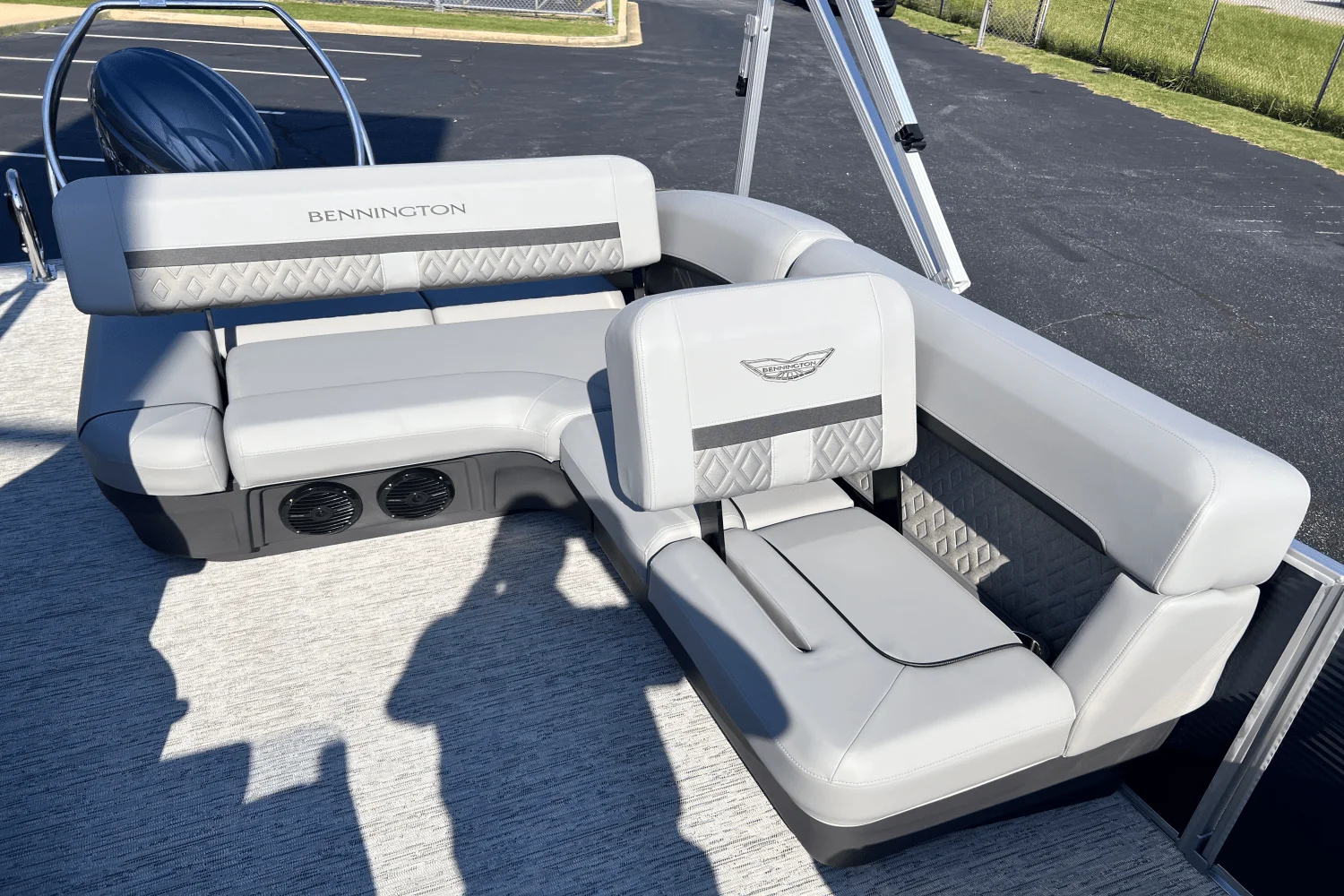 2025 Bennington 22MSB Image Thumbnail #15