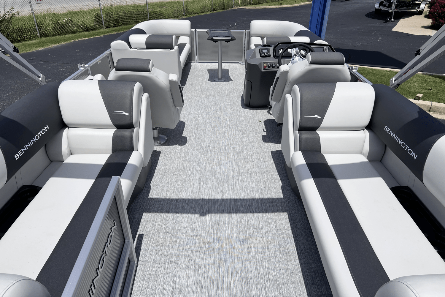 2025 Bennington 22 SSR Image Thumbnail #15