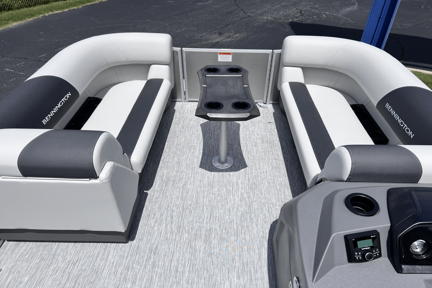 2025 Bennington 22 SSR Image Thumbnail #9