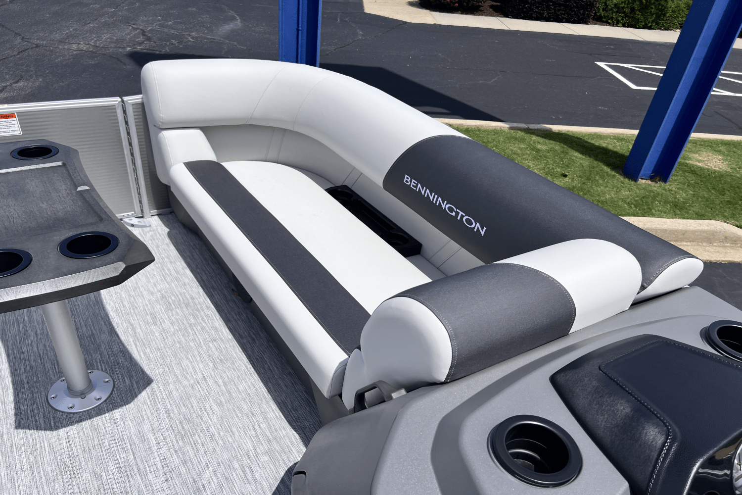 2025 Bennington 22 SSR Image Thumbnail #8
