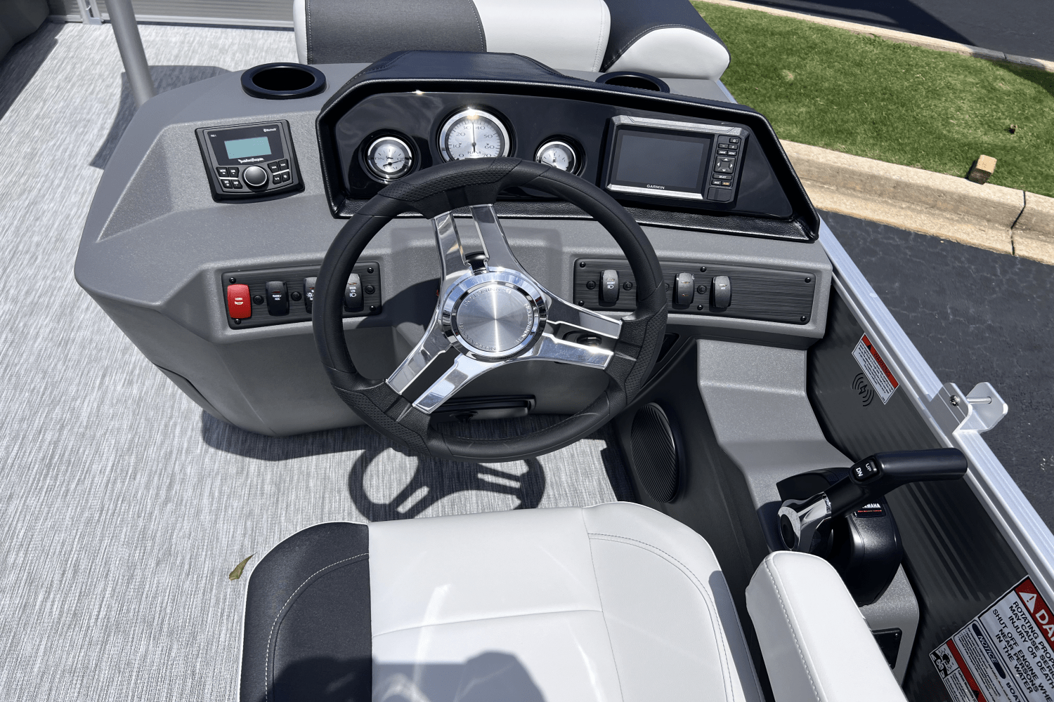 2025 Bennington 22 SSR Image Thumbnail #7