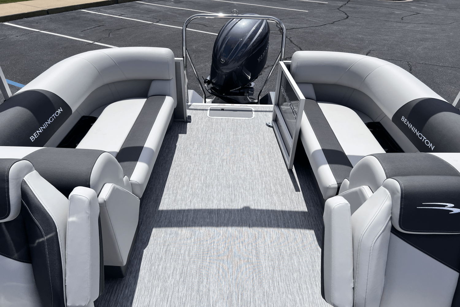 2025 Bennington 22 SSR Image Thumbnail #14