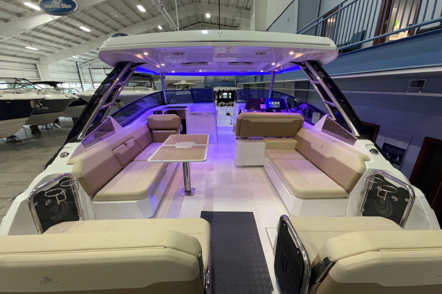 2025 Aquila 32 Image Thumbnail #12