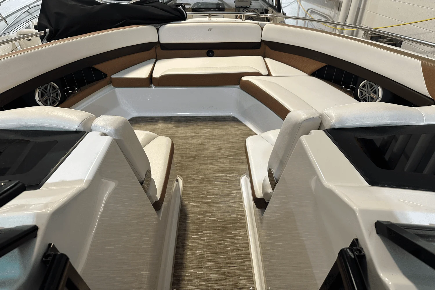 2018 Four Winns H350 Image Thumbnail #20