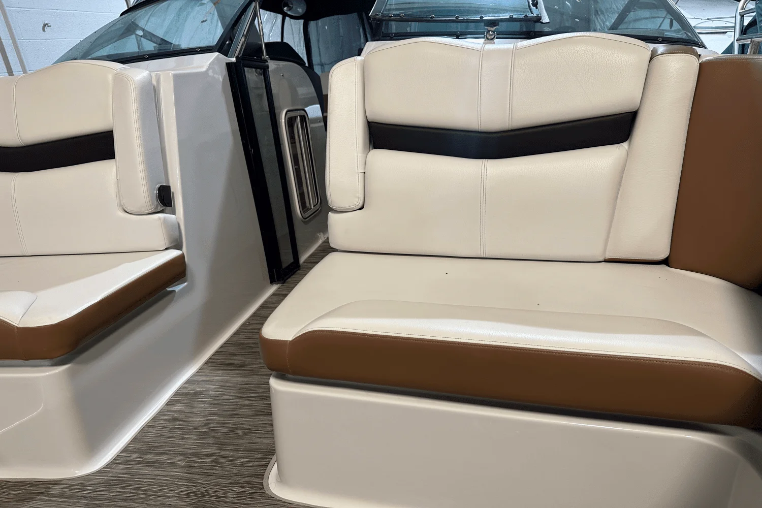 2018 Four Winns H350 Image Thumbnail #23