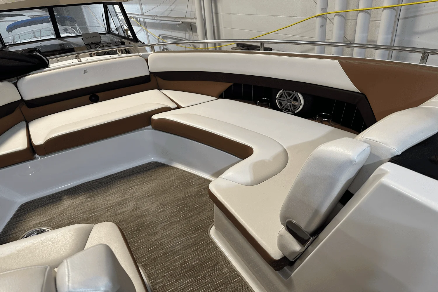 2018 Four Winns H350 Image Thumbnail #21