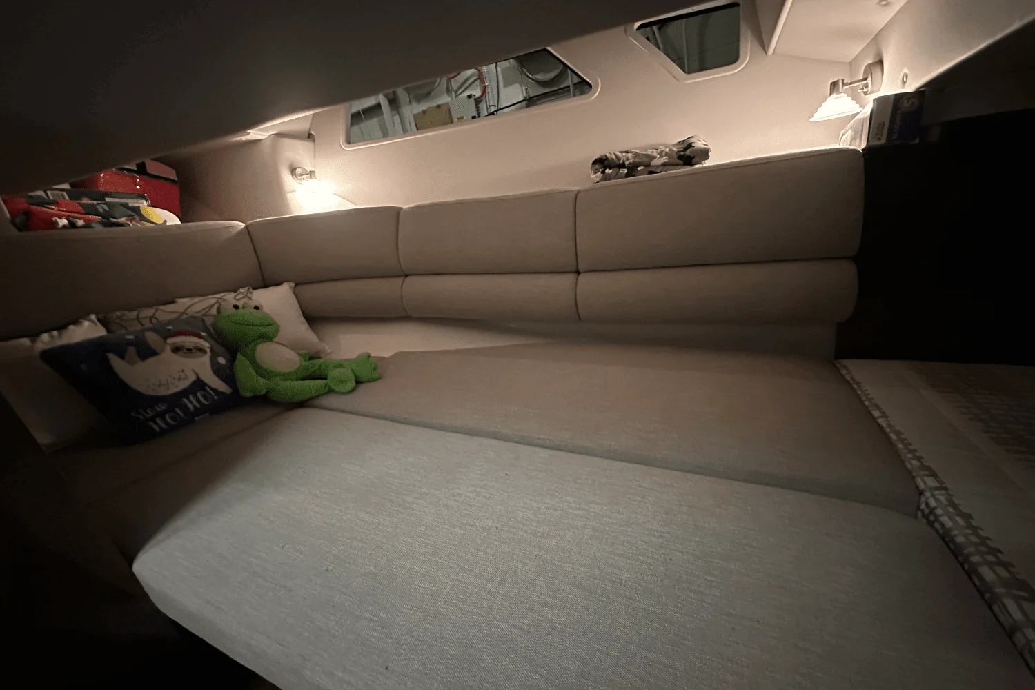 2018 Four Winns H350 Image Thumbnail #14