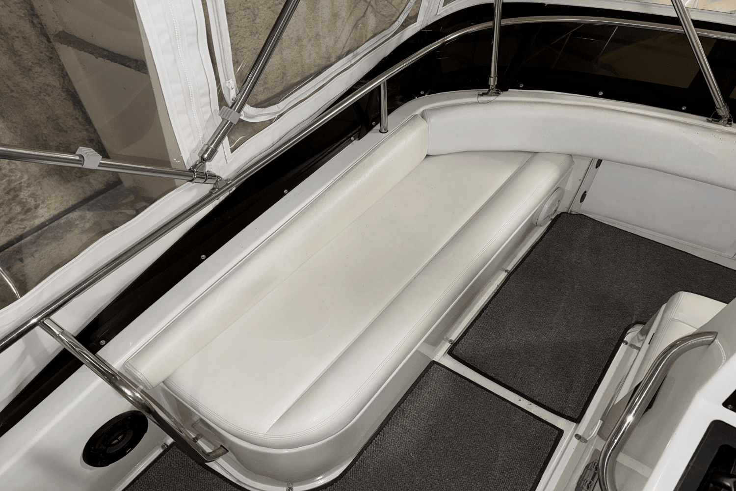1993 Silverton 37 CONVERTIBLE Image Thumbnail #2
