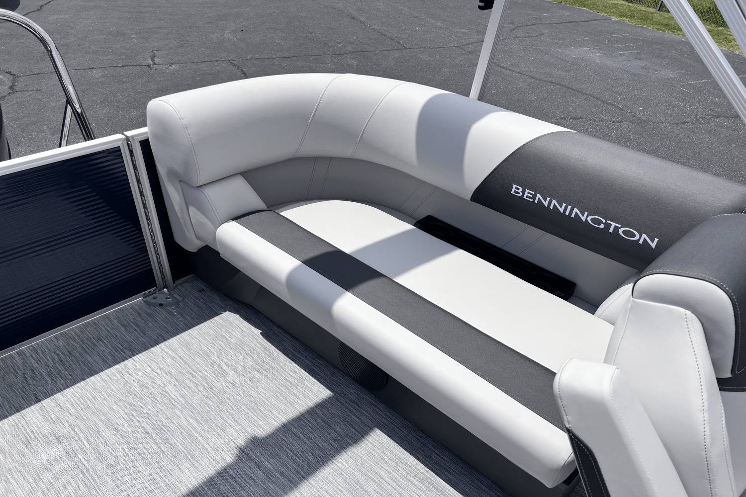 2025 Bennington 20SSR Image Thumbnail #17