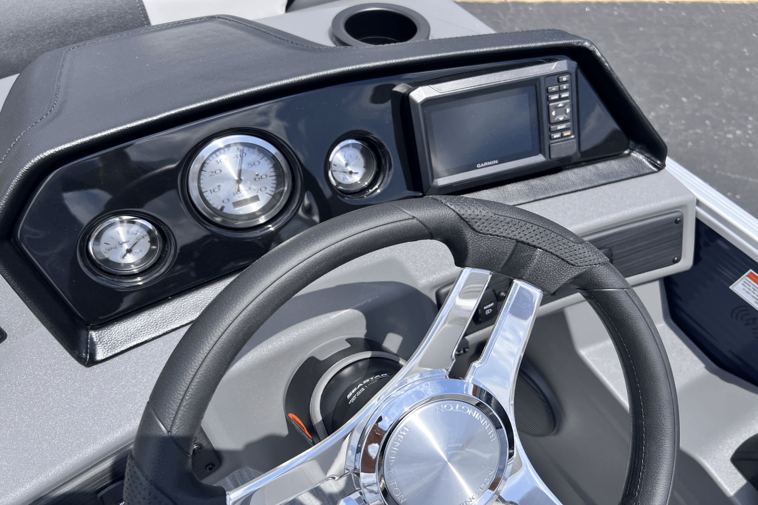 2025 Bennington 20SSR Image Thumbnail #9
