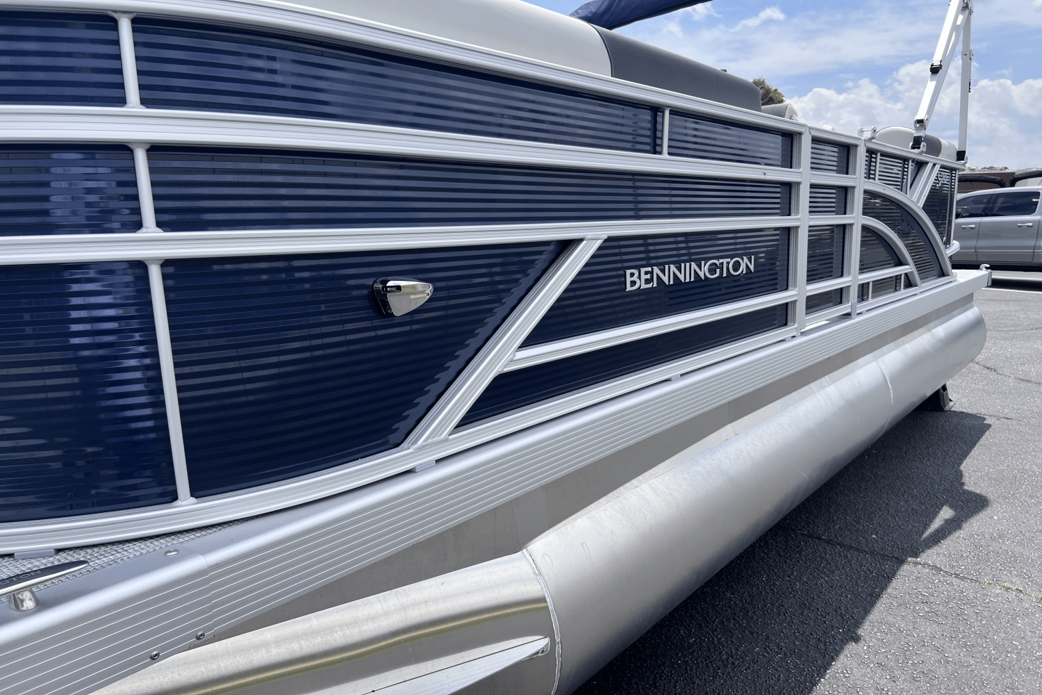2025 Bennington 20SSR Image Thumbnail #3