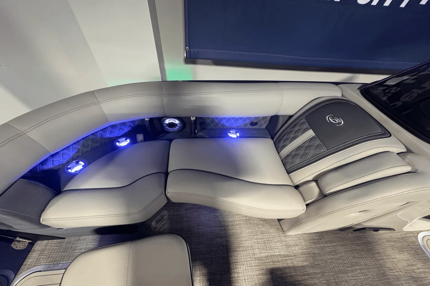 2023 Barletta RESERVE V26 MTT Image Thumbnail #9