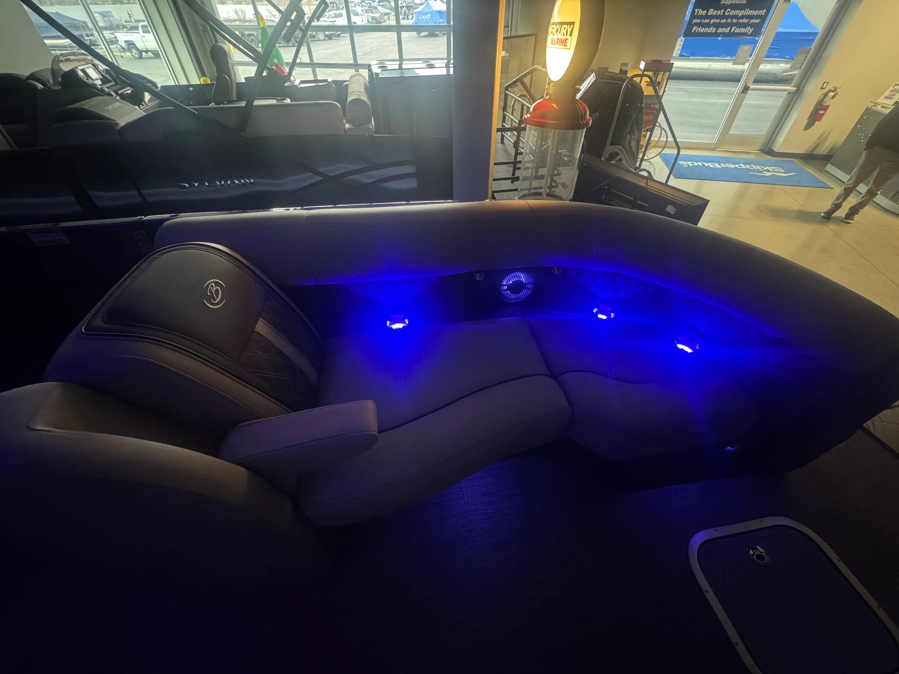 2023 Barletta RESERVE V26 MTT Image Thumbnail #15