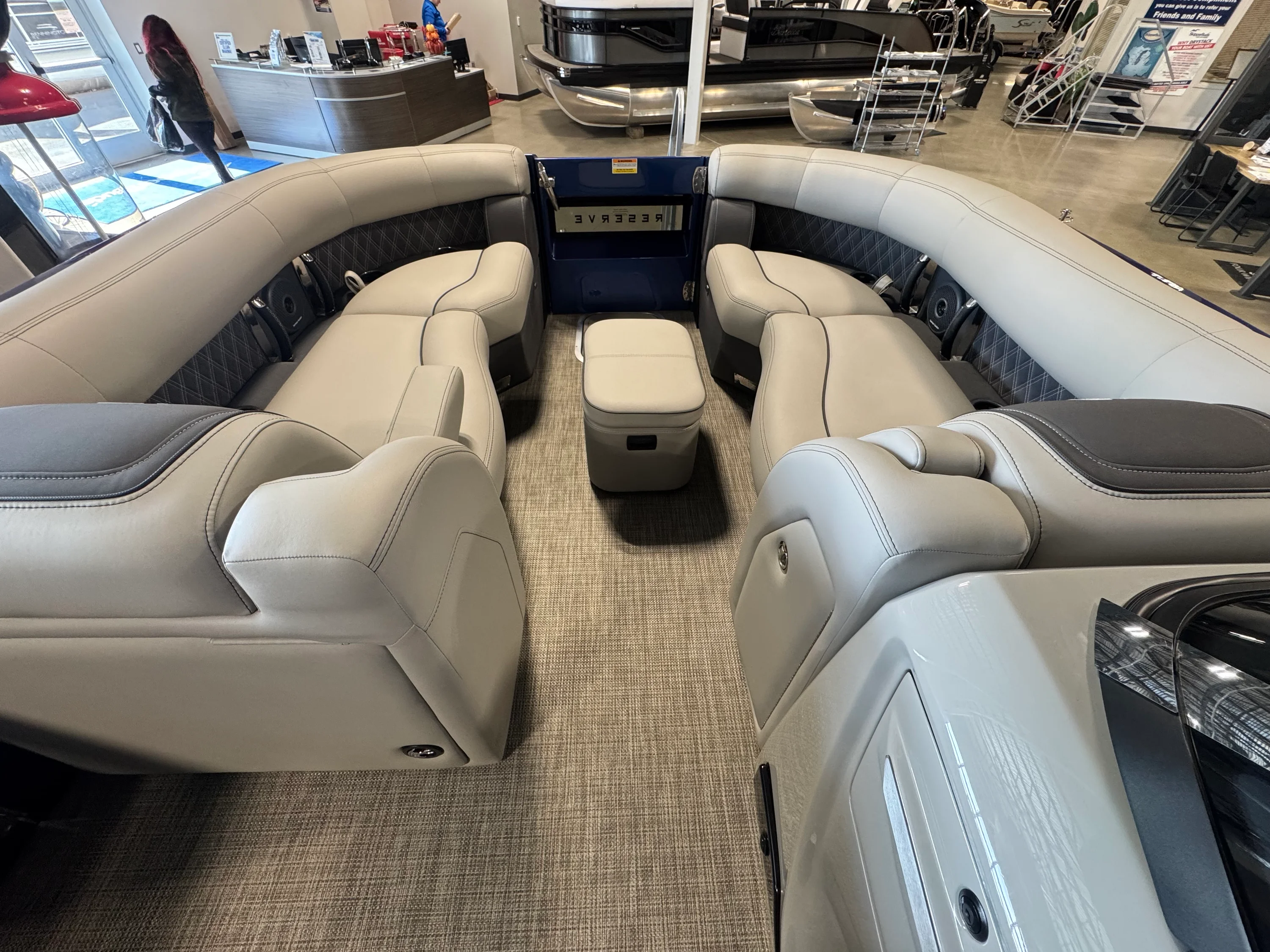 2023 Barletta RESERVE V26 MTT Image Thumbnail #7