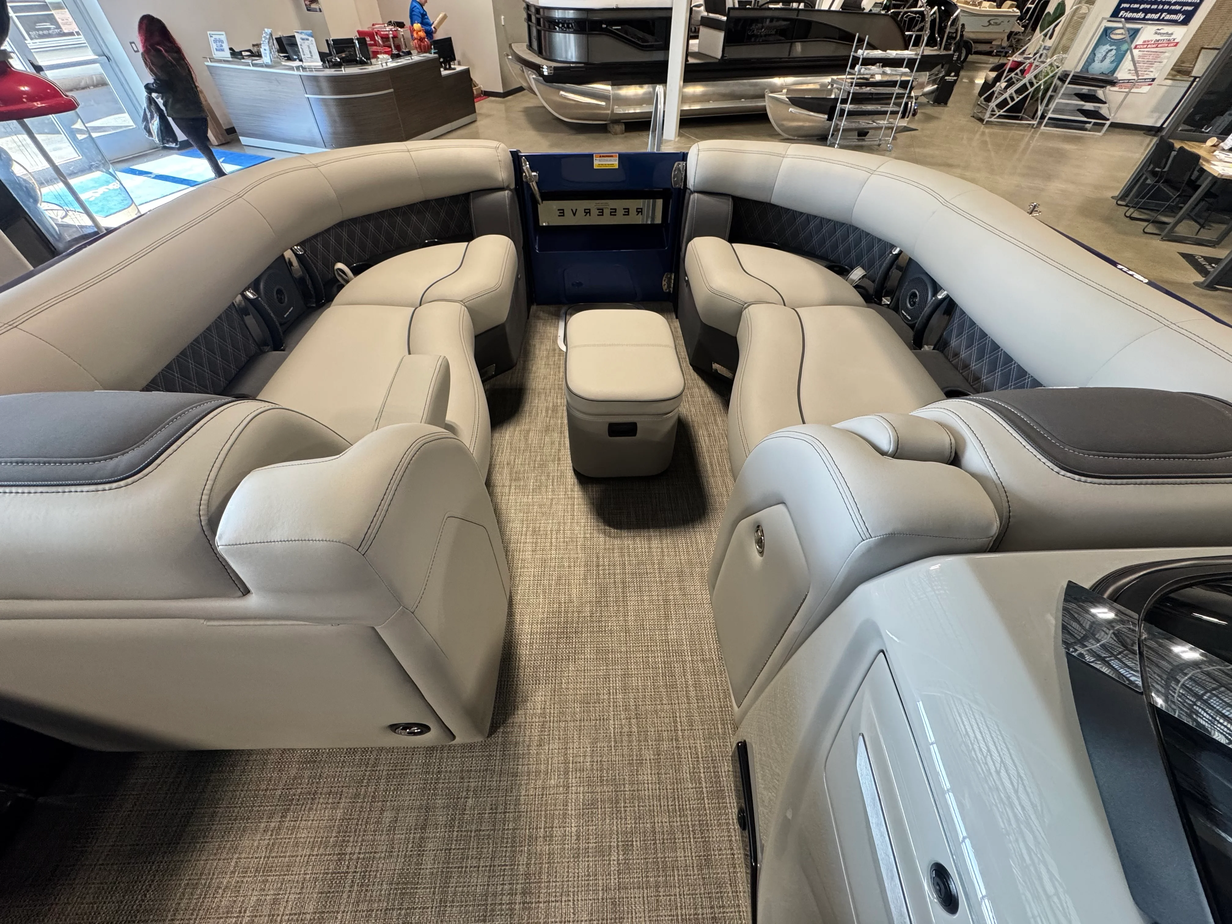 2023 Barletta RESERVE V26 MTT Image Thumbnail #7