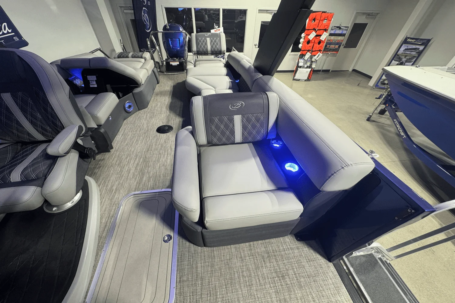 2023 Barletta RESERVE V26 MTT Image Thumbnail #25