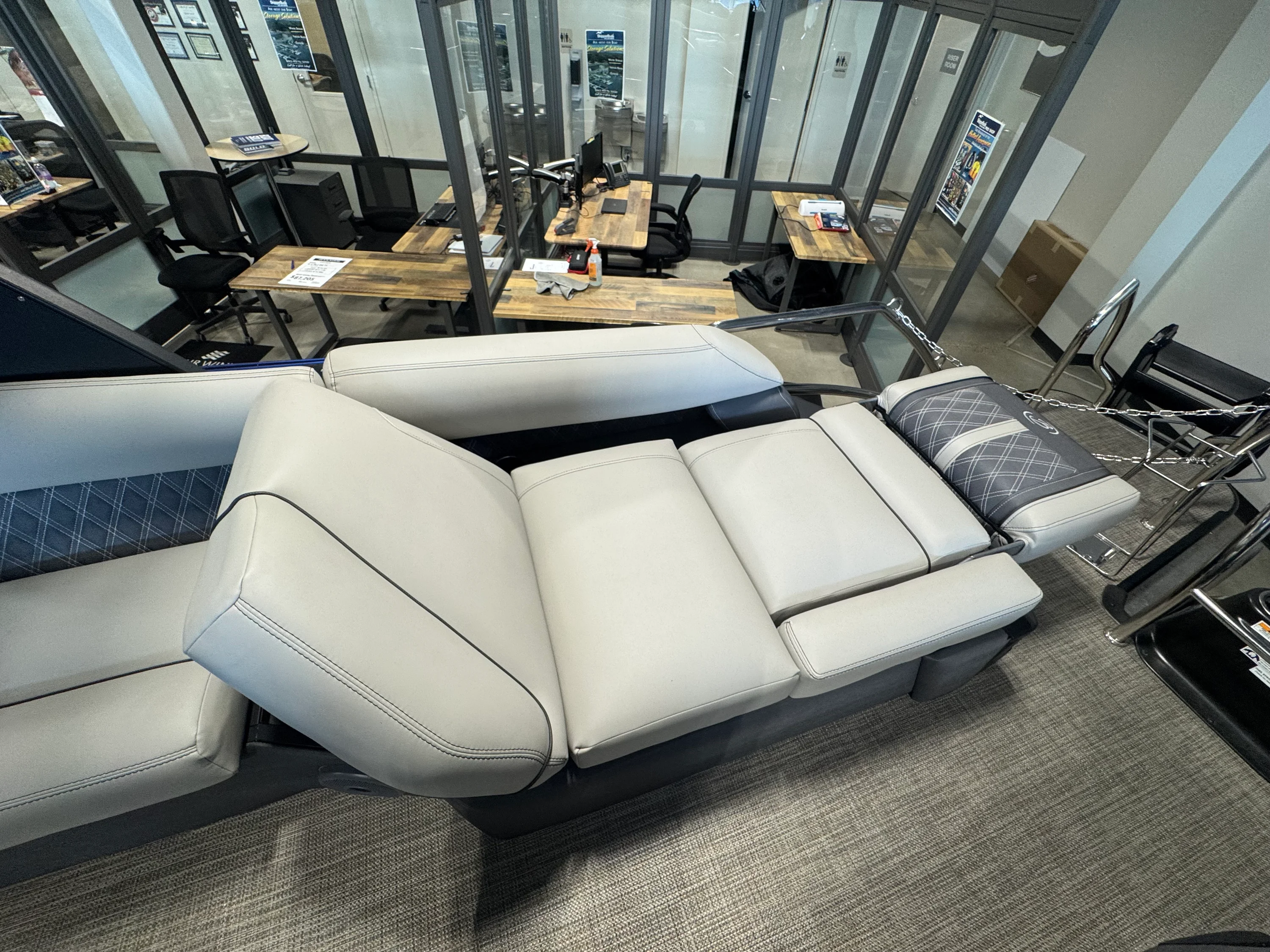 2023 Barletta RESERVE V26 MTT Image Thumbnail #33