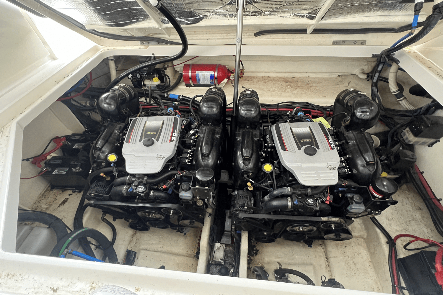 2015 Sea Ray 310 SUNDANCER Image Thumbnail #4