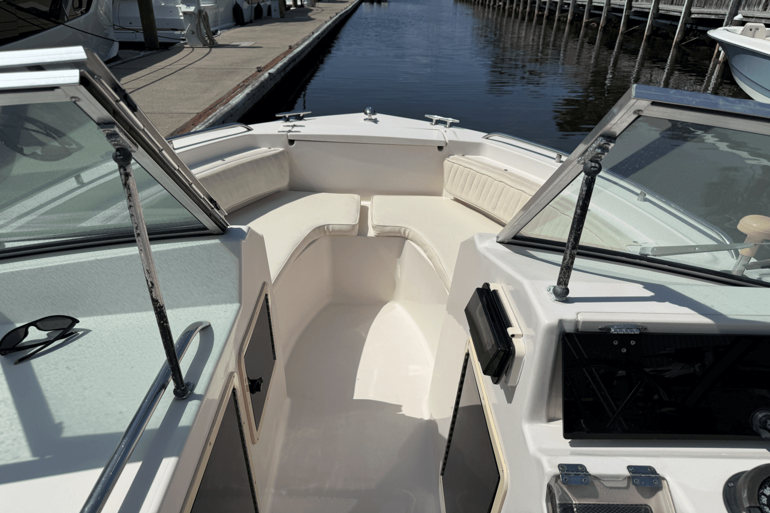 2002 Grady-White 223 DUAL CONSOLE Image Thumbnail #14