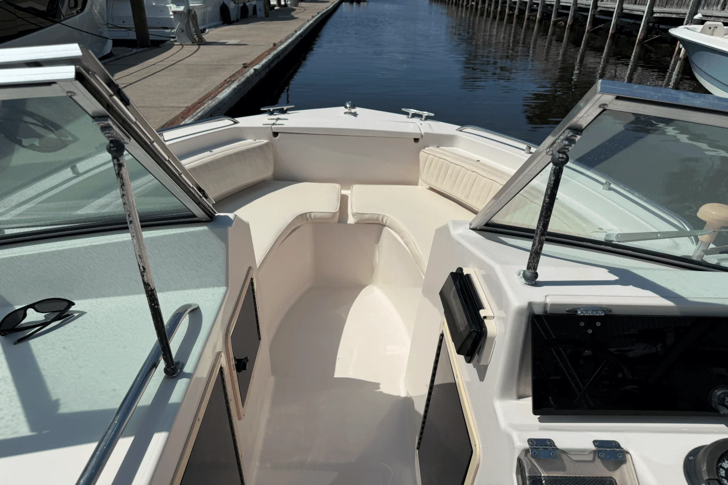 2002 Grady-White 223 DUAL CONSOLE Image Thumbnail #14