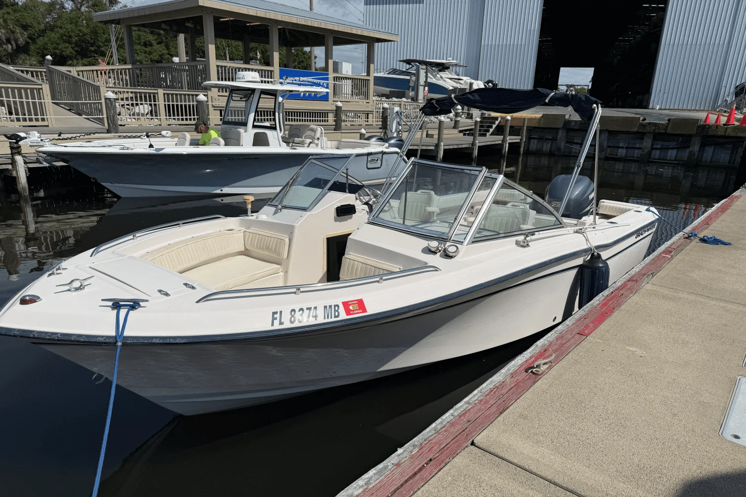 2002 Grady-White 223 DUAL CONSOLE Image Thumbnail #4