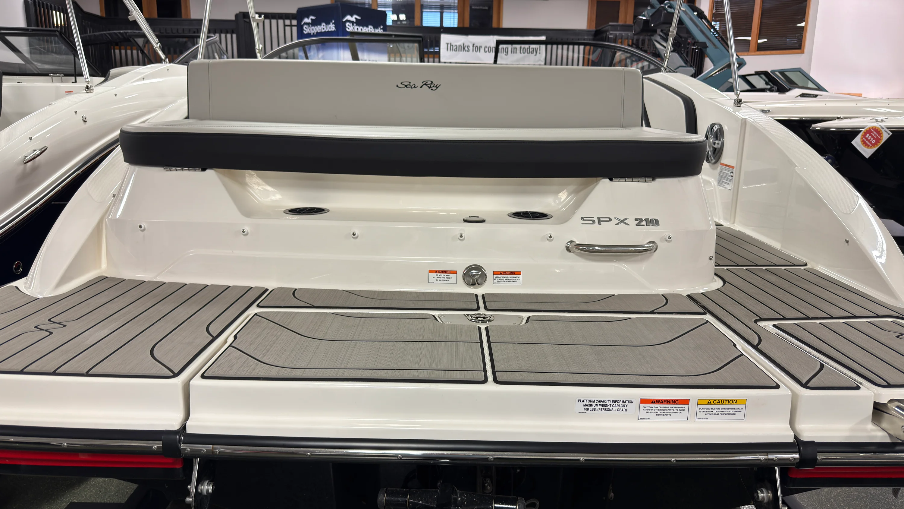 2025 Sea Ray SPX 210 Image Thumbnail #3