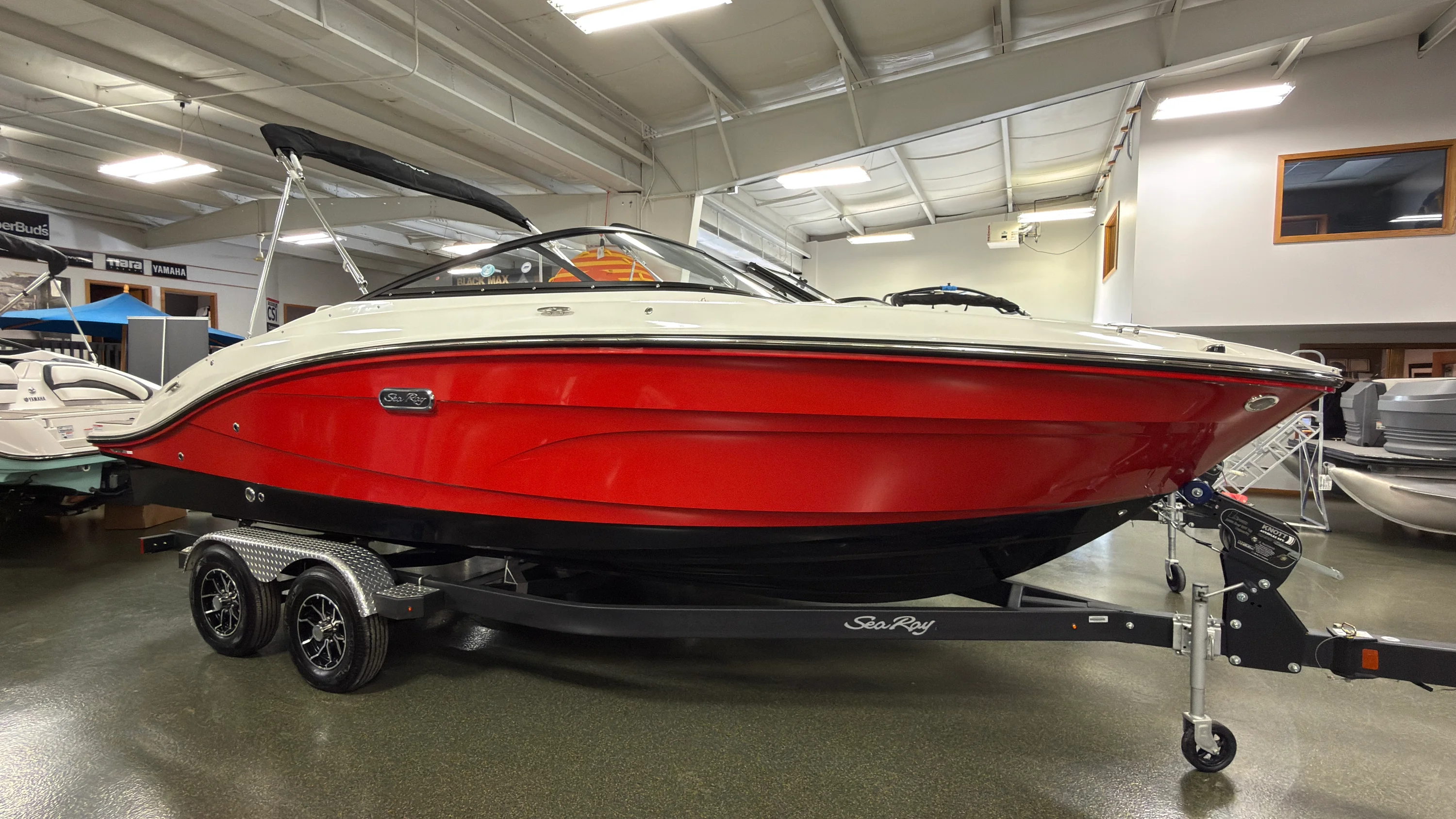 2025 Sea Ray SPX 210 Image Thumbnail #0