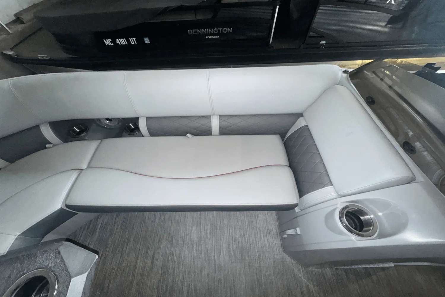 2022 Bennington 21 LSB Image Thumbnail #17