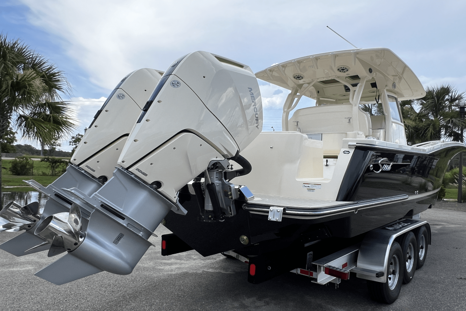 2026 Scout 330 LXF Image Thumbnail #2