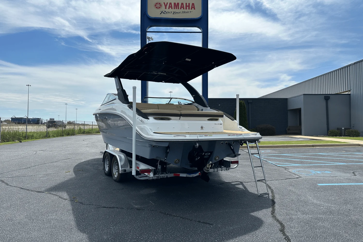 2026 Sea Ray SLX 260 Image Thumbnail #1