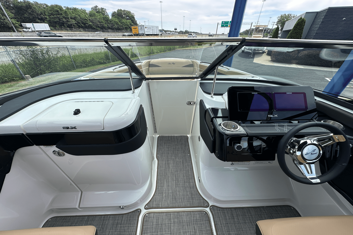 2026 Sea Ray SLX 260 Image Thumbnail #19