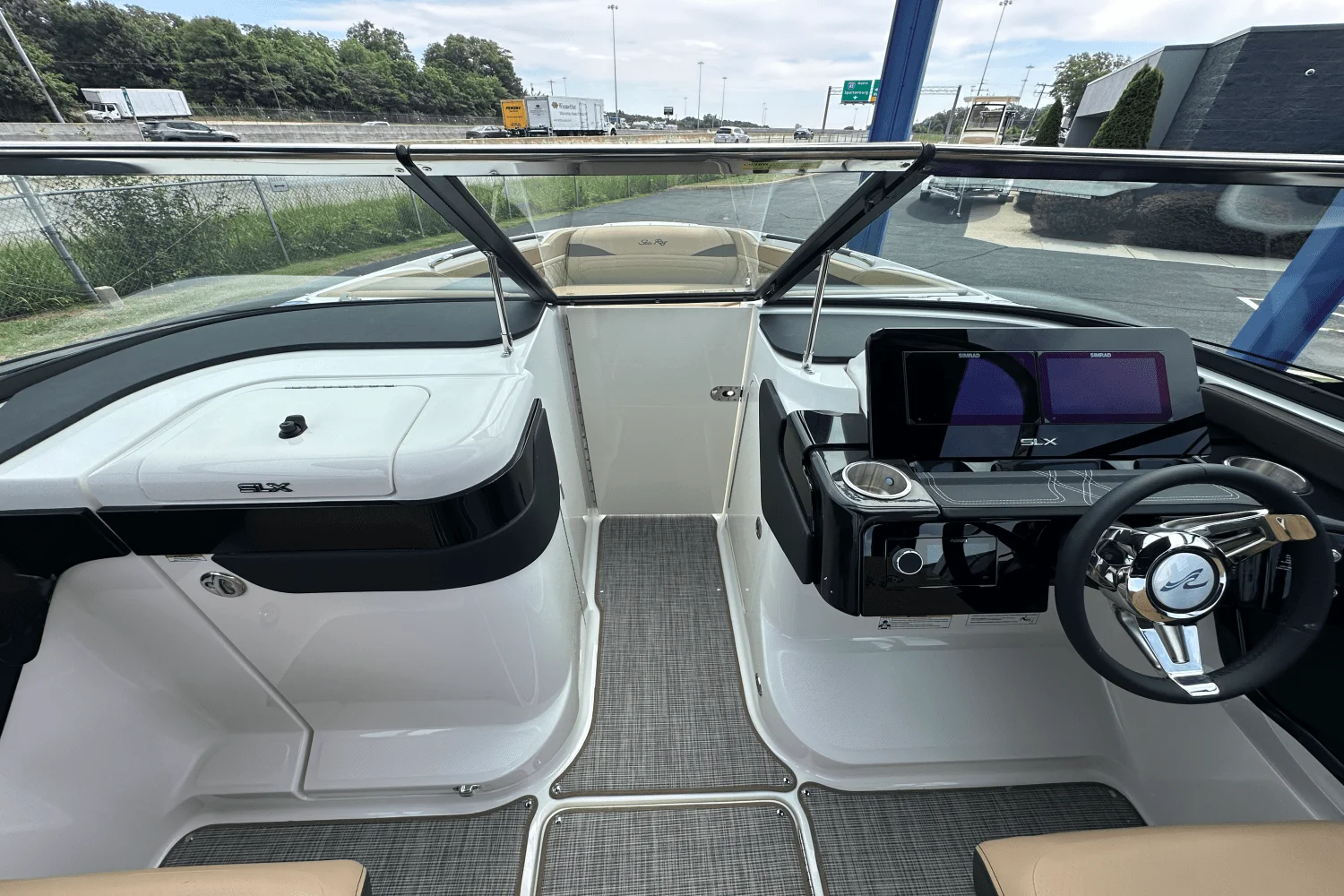 2026 Sea Ray SLX 260 Image Thumbnail #19