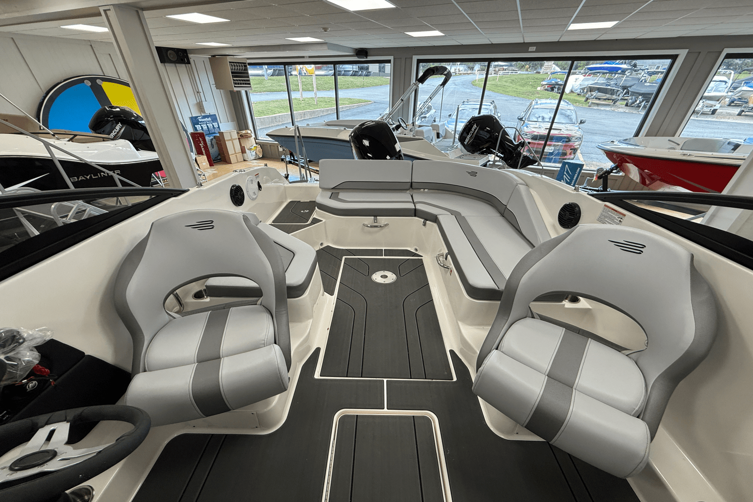 2025 Bayliner V20 Image Thumbnail #5