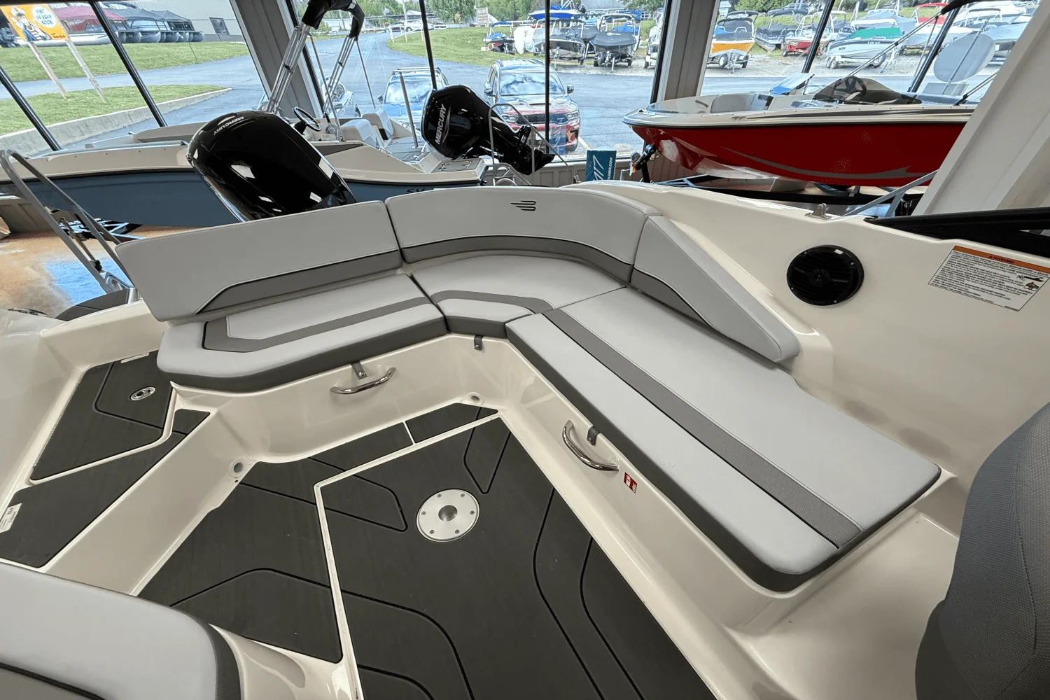 2025 Bayliner V20 Image Thumbnail #14
