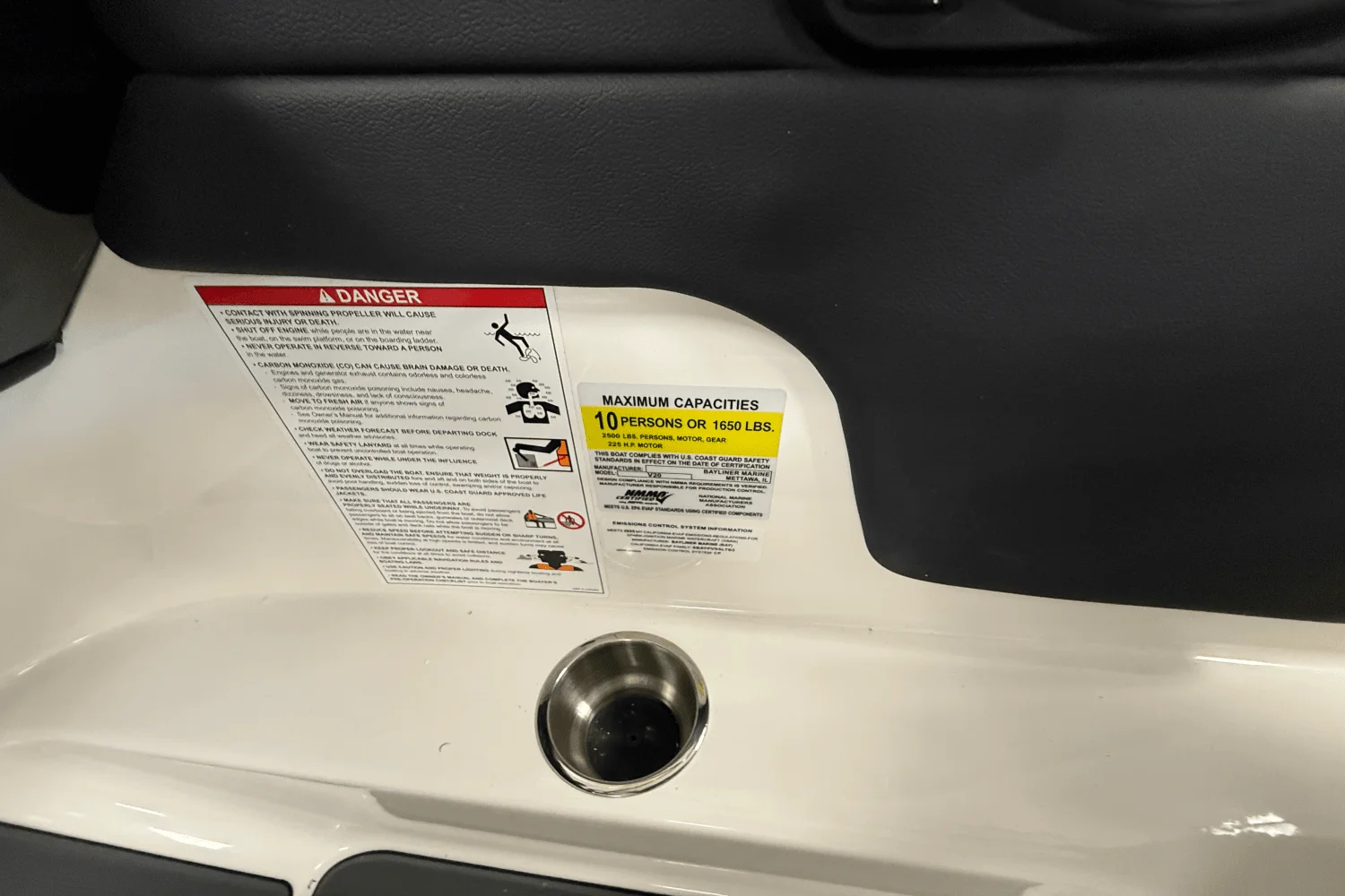 2025 Bayliner V20 Image Thumbnail #11