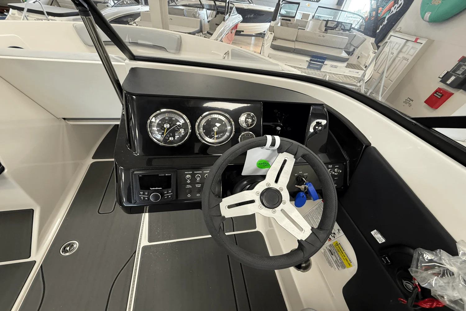 2025 Bayliner V20 Image Thumbnail #13