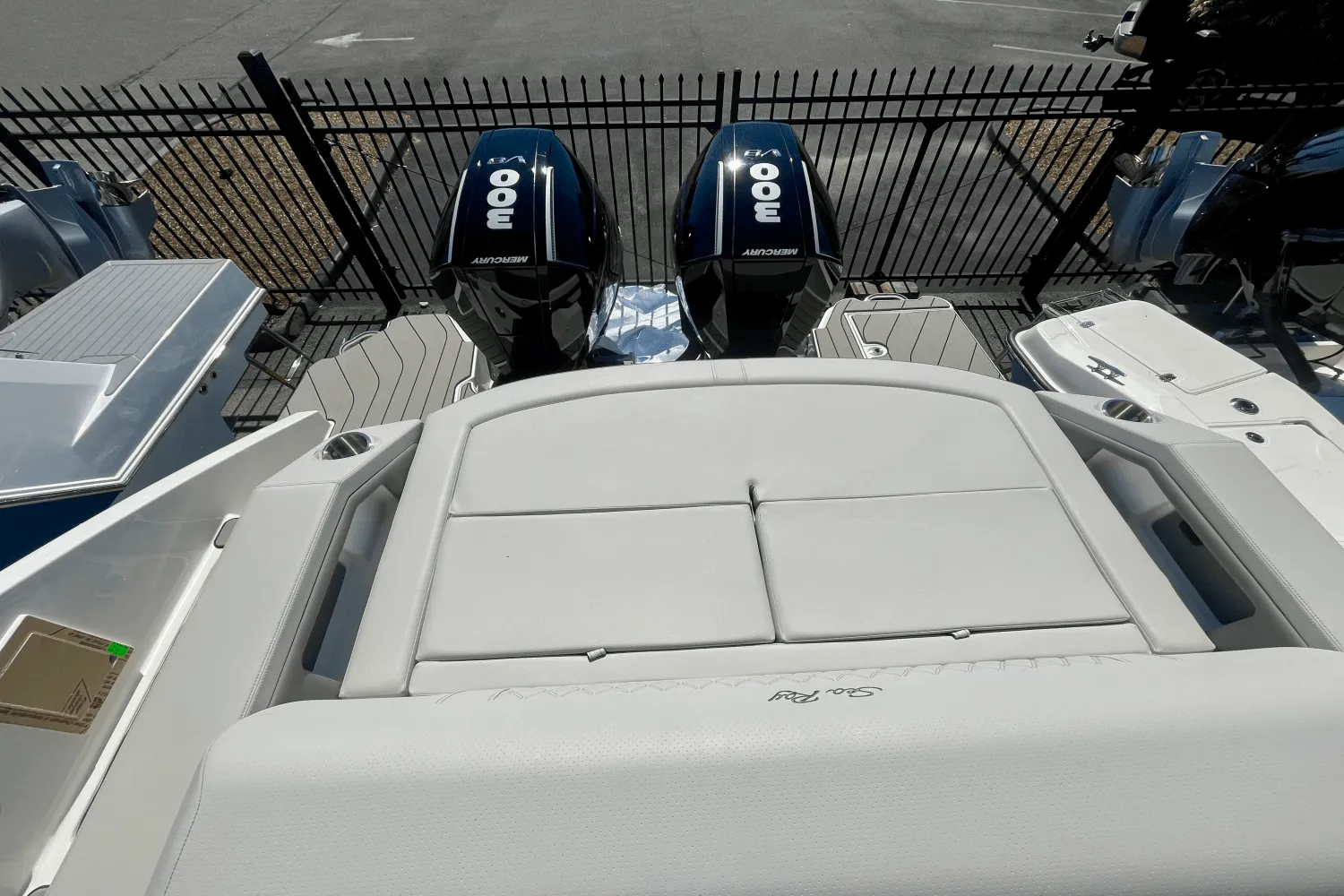 2026 Sea Ray SLX 310 Ouboard Image Thumbnail #1