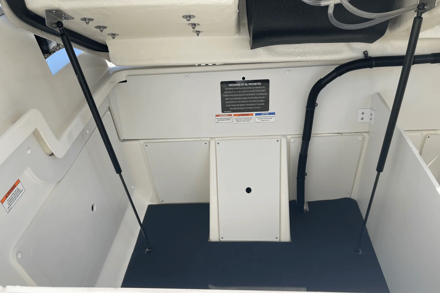 2026 Sea Ray SDX 290 Outboard Image Thumbnail #6