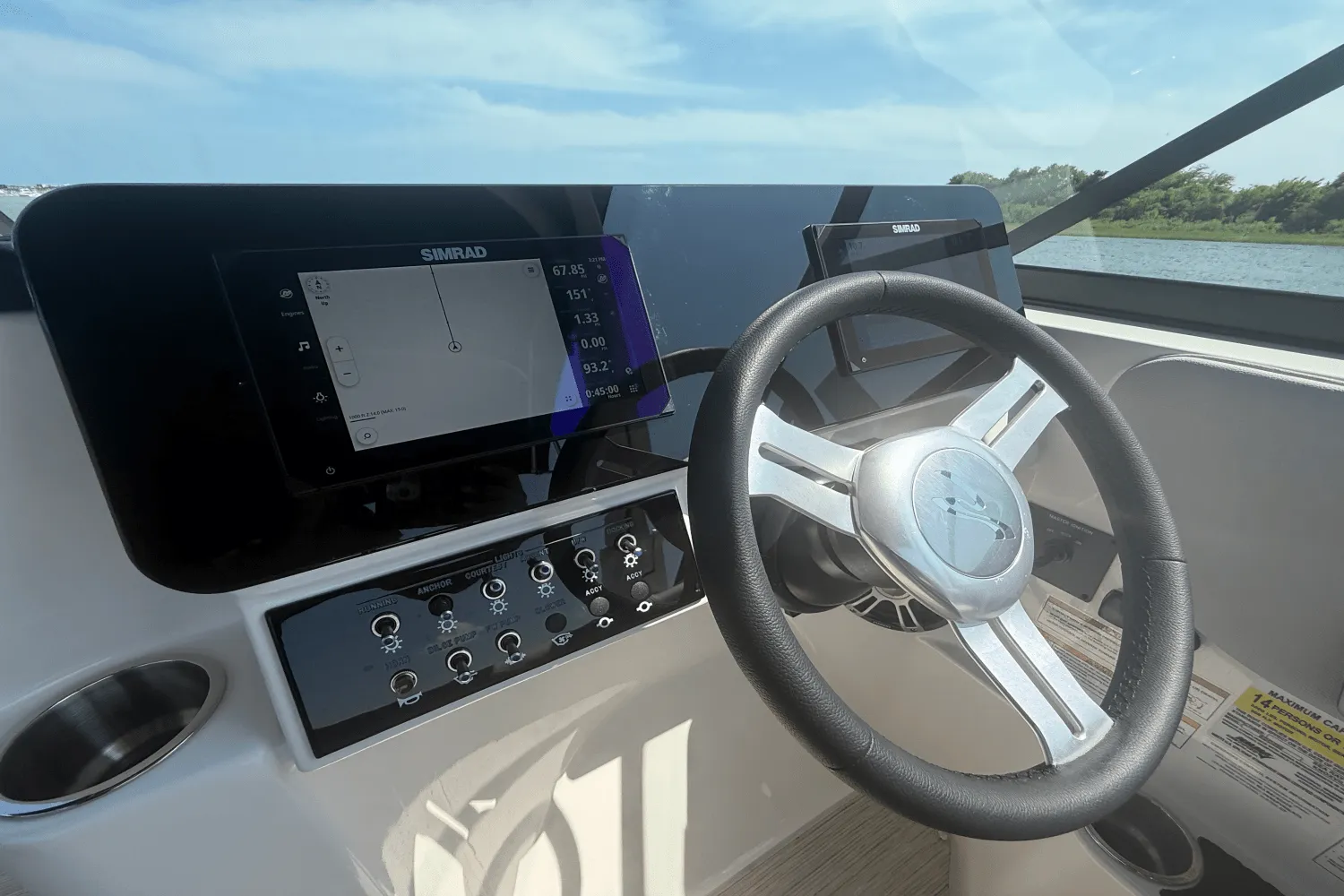 2025 Sea Ray SDX 250 Outboard Image Thumbnail #10
