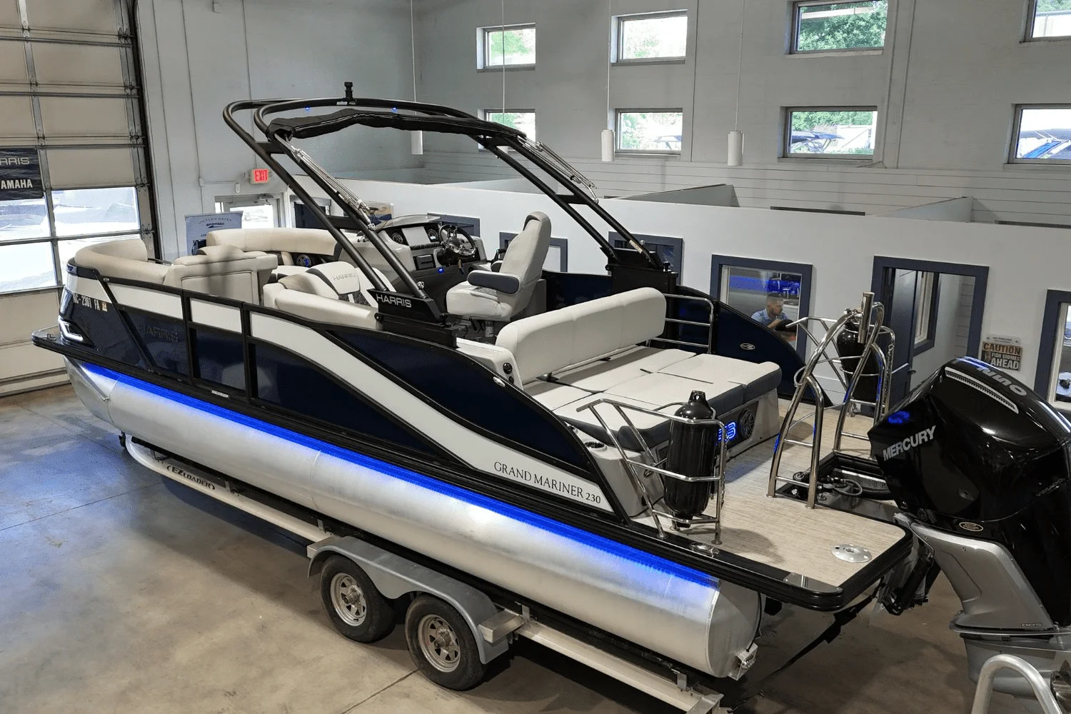 2023 Harris 230 GRAND MARINER Image Thumbnail #3