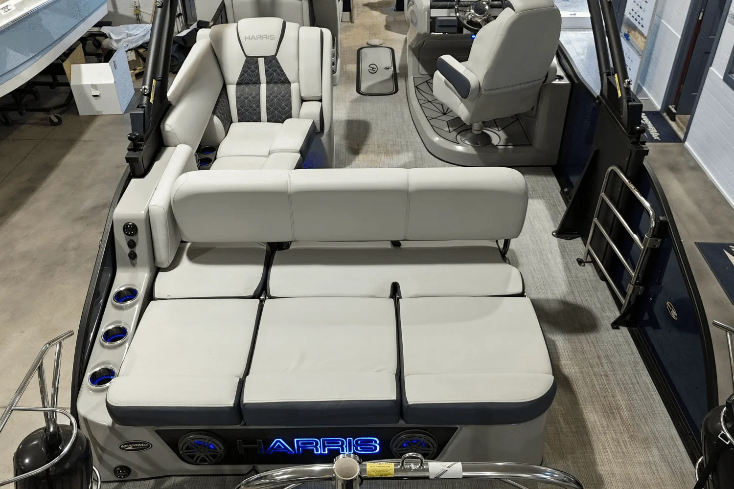 2023 Harris 230 GRAND MARINER Image Thumbnail #11