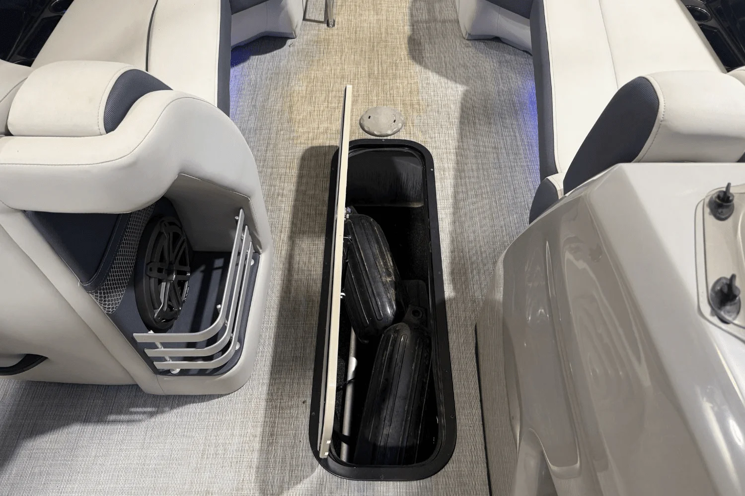 2023 Harris 230 GRAND MARINER Image Thumbnail #26